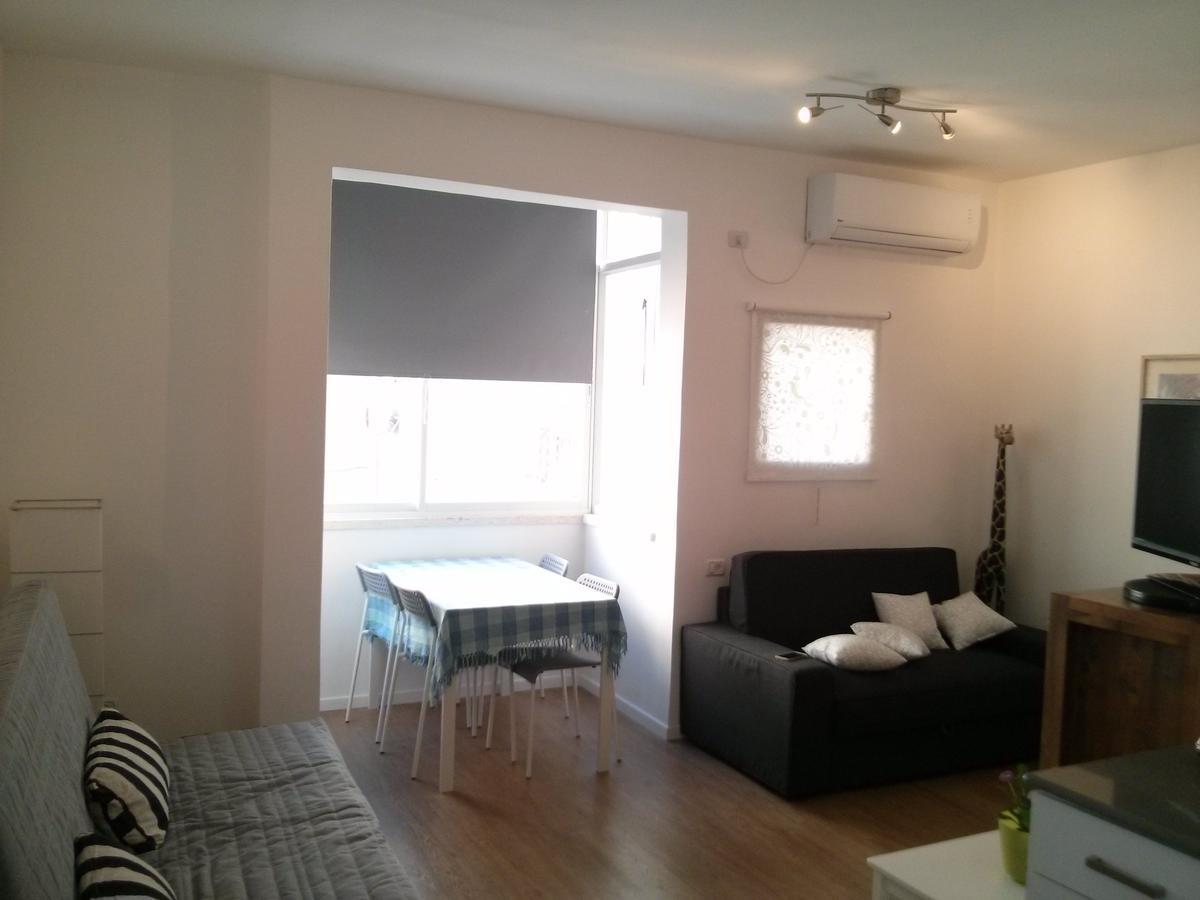 Haatzmaut Bat Yam Beach Экстерьер фото